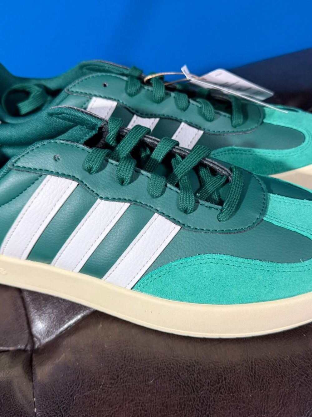 NWT Adidas Barreda Green Terrace Sneakers Men's 10.5 / Women's 12 - Picture 3 of 4